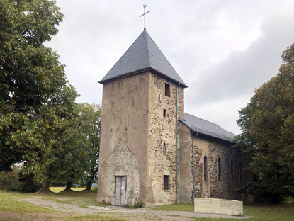 Eifelsteig Etappe 4: Die ehemalige Kirche St. Rochus in der Wstung Wollseifen