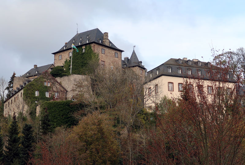 Blick auf die Burg von Blankenheim