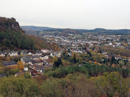 Blick von der Auscihtskanzel am Auberg auf Gerolstein