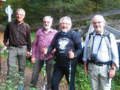 Vor der Holzbrcke ber die Lieser: Alfred, Klaus, Hanjo, Wolfgang