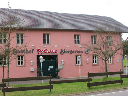 Auerhalb von Zemmer an der L 46, der Gasthof Rothaus 