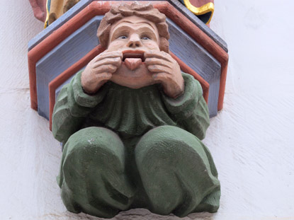 Figur an der Auenfassade des Hauses Steipe