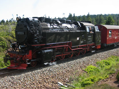 Man muss schon groes Glck haben, um einen Zug zu sehen, denn tglich fahren nur wenige Zge auf dieser Bahnstrecke