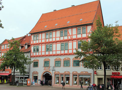 Rinnesche Haus. War frher das Gasthaus "Englischer Hof" , in dem Heinrich Heine 1824 auf seiner Harzreise bernachtete.