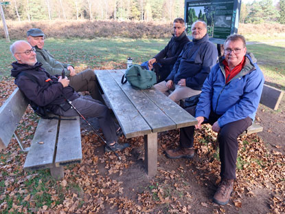 Heidschnuckenweg Büsenbahtal Rastplatz mit Infotafel