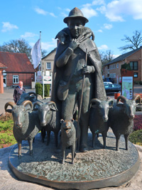 Bispingen Denkmal Schfer und seine Herde in Bispingen