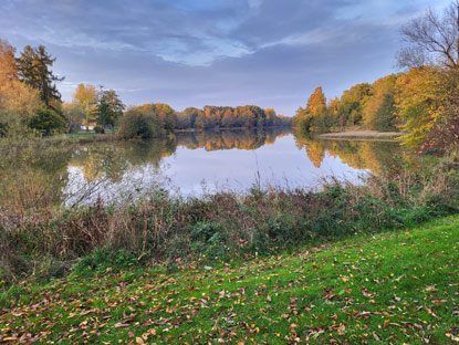 Zahlreiche Baggersee gibt es bei Oldendorf in Richtung Eschede