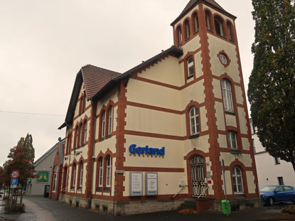 Altes Postgeb�ude von Halle