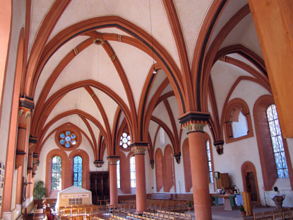 Im frheren Kloster-Speisesaal (Refektorium) ist heute die evangelische Kirche von Schnau