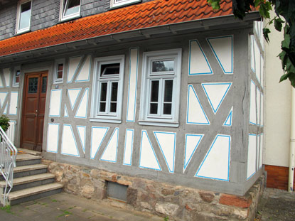 on den Waldensern wurden in Rohrbach 25 Huser U-frmig um einen Platz, dem "place de la commune", gebaut.