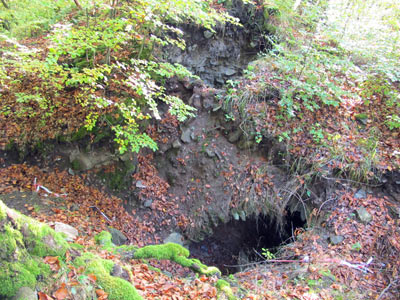 Die  Burg Hohenfels wurde bereits im 13. Jh. zerstrt.