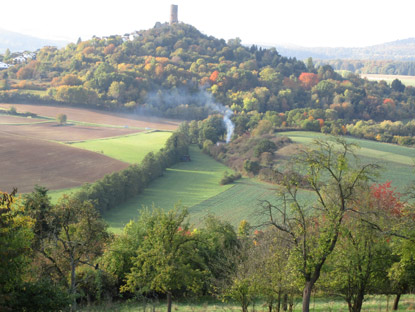 Burg Vetzberg stlich von der Burg Gleiberg aus gesehen