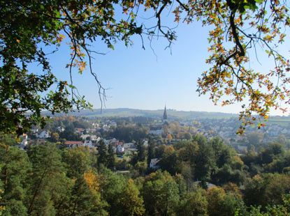 Blick von der Kante des Lahntals auf Villmar