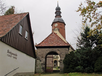 Die Bauernbarockkirche in Reinhardtsdorf (erste urkundliche Erwähnung 1368)