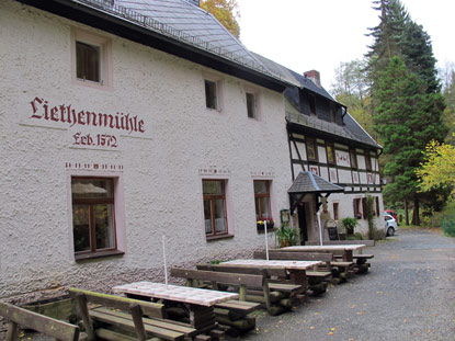 Gasthaus Liethenmhle war frher eine Wassermhle und liegt auf dem Weg zwischen Krippen und Kleinhennersdorf