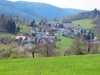 Igelsbach ist geteilt Hessisch Igelsbach und Badisch Igelsbach