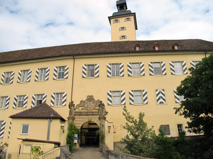 Schloss Horneck - die ursprngliche Burganlage aus dem 12. Jh. wurde spter zu einem Barockschloss umgebaut.