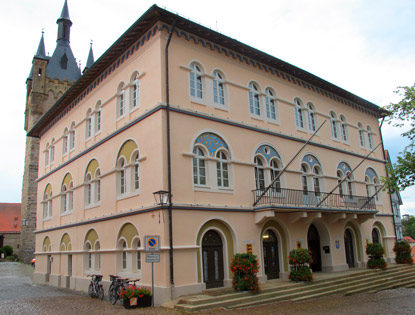 Das Rathaus  der Stadt Bad Wimpfen von 1836