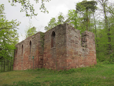 Die Centgrafenkapelle, eine Bauruine von 1629, genannt nach dem Centgrafen Leonhard Gackstadt.