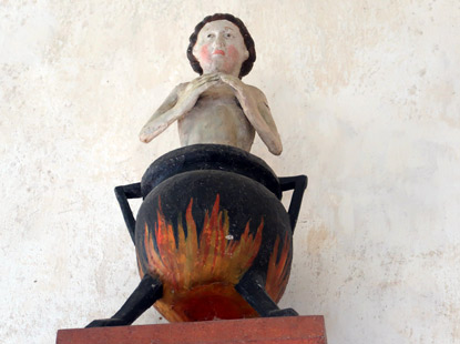 An der Wand der Kapelle St. Martin, die Skulptur Hl. Veit