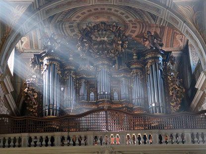 Orgel der St. Georg Wallfahrtskirche in Walld�rn