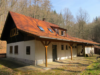 Wandern Burgensteig Odenwald Schriesheim: Evangelische Selbstversorger "Waldheim Spatschlucht"  (4 Schlafrume, 28 Betten) 