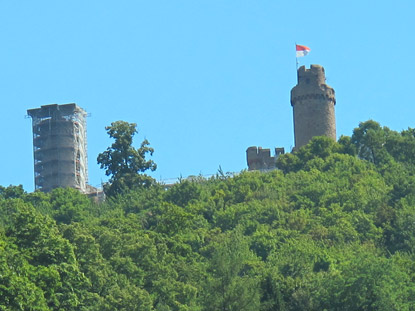Burgensteig Bergstrae: Schloss Auerbach von Bensheim-Auerbach aus gesehen