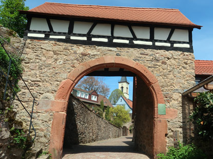 Das uere Frther Tor in Lindenfels iom Odenwald