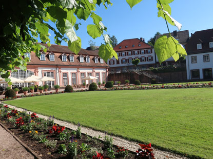 Die Orangerie mit dem Lustgarten in Erbach