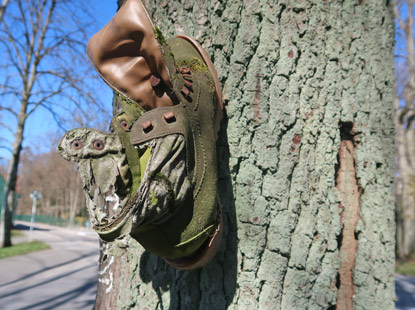 Am Eulbacher Schloss: Wanderschuhe an den Nagel hngen