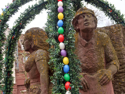 Brunnen auf dem Schlossplaz von Walldren