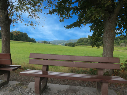Bei Raidelbach im Odenwald, der 3-Linden-Parkplatz