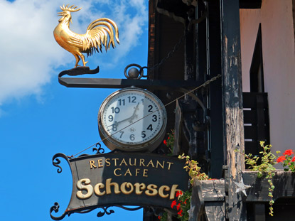 Wirtshausschild vom Restaurant Schorsch in Erlenbach