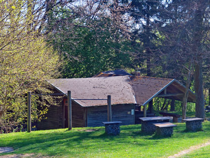 Grillhtte an der Steinachquwlle bei Ober-Abtsteinach