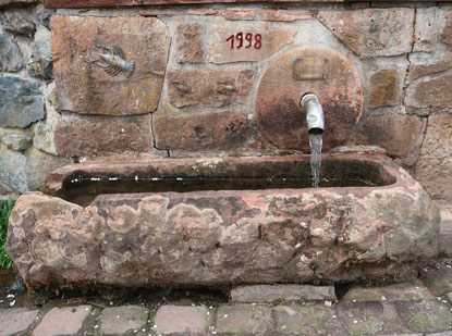 Heiligkreuzsteinach, Krebswasserle-Brunnen