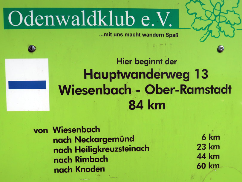 Begginn / Ende des Weitwanderwegs von Ober-Ramstadt nach Wiersenbach