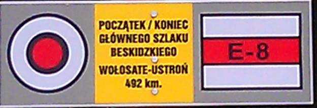 Hinweisschild über den E8-Fernwanderweg in Wolosate