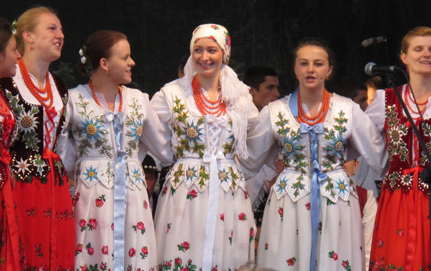 Hochzeitszermonien der Goralen dargestellt von der Gruppe "Wiyrchowianie" aus Bukowina Tatrzańska 