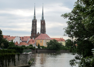 Blick auf die Dominsel - den  Ursprung von Breslau - mit der Johanniskathedrale und den fast 100 m hohen Trmen 