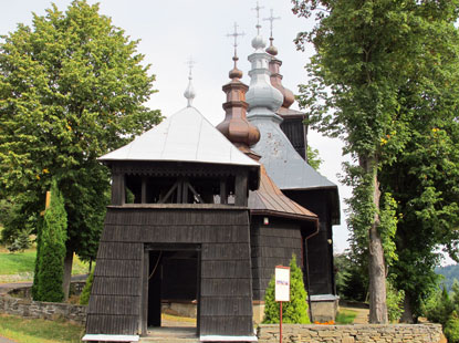 Die griechisch- katholische Kirche St. Cosma und Damian in Banica ist nach der Vertreibung der Lemken eine gleichnamige rmisch-katholische Kirche