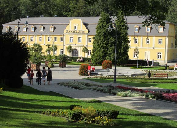 Sanatorium Zameczek (Schlsschen) im Kurpark von Kudowa Zdrj  (Bad Kudowa)  