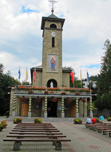 Wallfahrtskirche Sanktuarium  Matki Bożej Królowej Polski - "Na Górce" („Unserer Lieben Frau auf dem Hügel - Königin von Polen“)