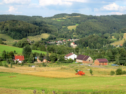 Walim (Wstewaltersdorf) liegt im Nordwesten des Gry Sowie (Eulengebirge).