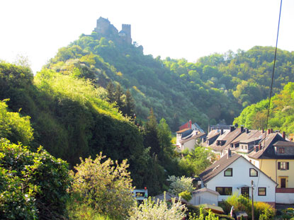 Wanderung am Rhein: Burg Schnburg bei Oberwesel