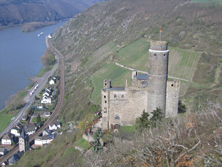 Burg Maus - heute eine Adler- und  Falknerei - nicht zu besichtigen