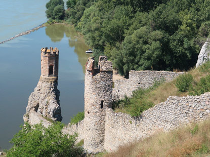 Der Junggrauenturm der Burg Devin (Theben)