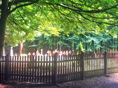 Kleine Karpaten: Piesok, ein Friedhof nur fr die Waldleute und deren Nachkommen.