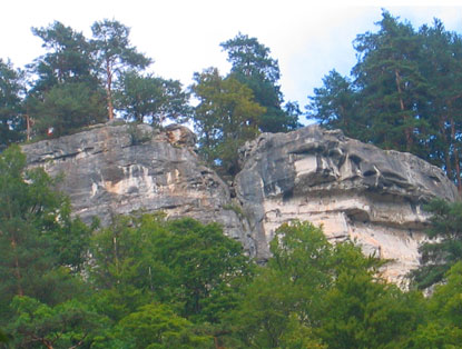 Auf allen Ansichtskarten ist er abgebildet, der Aussichtsfelsen Tomovsk vhľad (Tomsdorfer Aussicht) im Slowakischen Paradies.