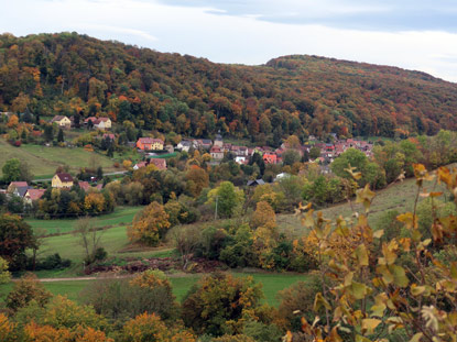 Blick auf den ehemaligen Weinort Neuengnna