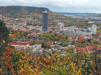 Blick vom "Balkon Jenas" auf die Stadt Jena